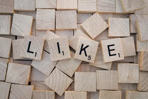 Come aumentare i like su Facebook: consigli